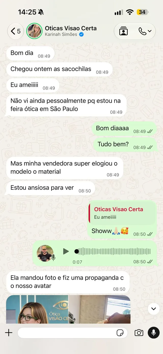 Conversa de cliente no WhatsApp elogiando o pedido